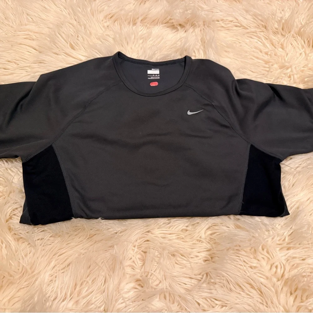 Nike mens fit dry size M